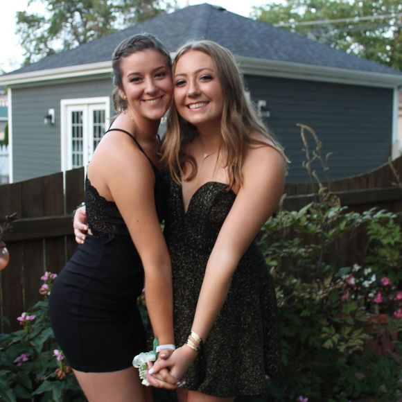 Meet your Posher, Kinga - Picture 1 of 1